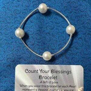 Gift of Love Blessing Bracelet Cream/pearl stretchy scripture card Small 6"-6.5"
